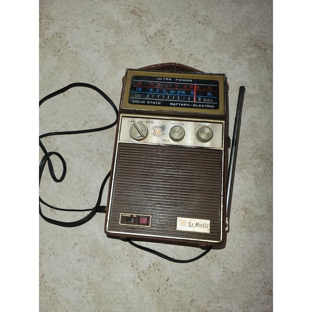 St. Moritz Antique Vintage Ultra Power Portable Radio